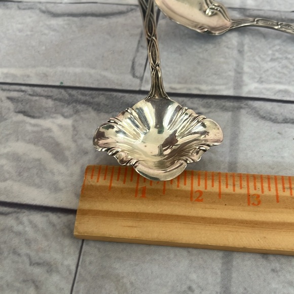 Antique LAKESIDE silver plated vineyard casserole spoons & knife set - Picture 6 of 7